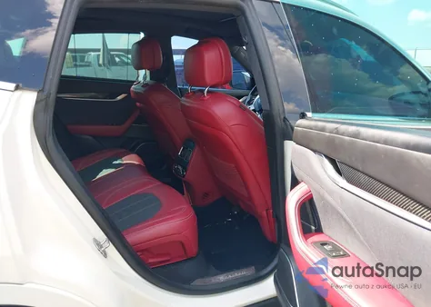 2017 Maserati Levante S из США, поврежденный, VIN ZN661YUL4HX199856